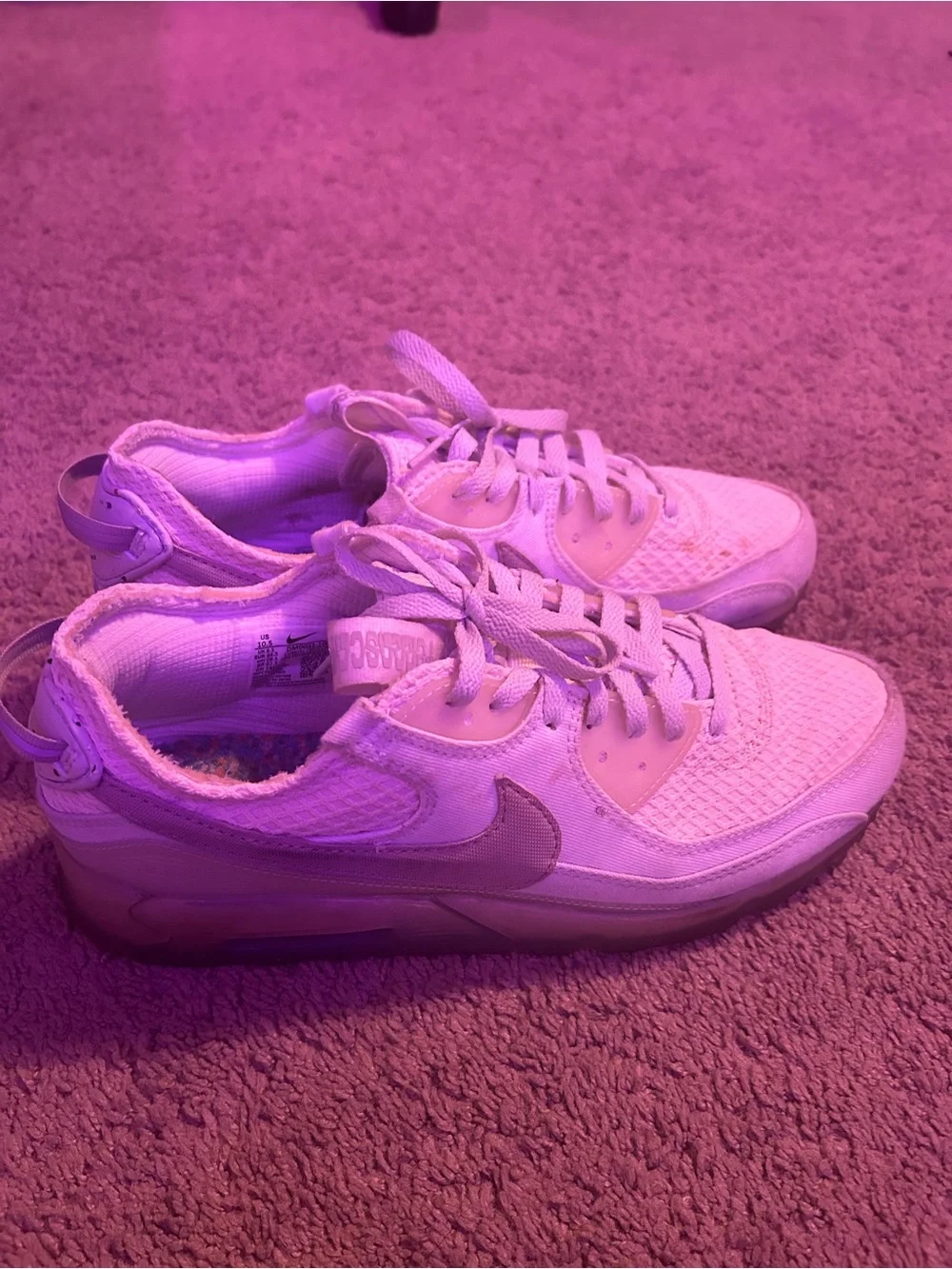 Nike Women’s Sneakers in Light Pink and White